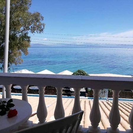الشقق الفندقية آغيوس يوانيس بيريستريونفي  Ionian Mare المظهر الخارجي الصورة